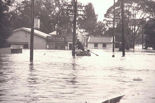 Rescue during 1956 flood, Newbridge Road at Moorebank