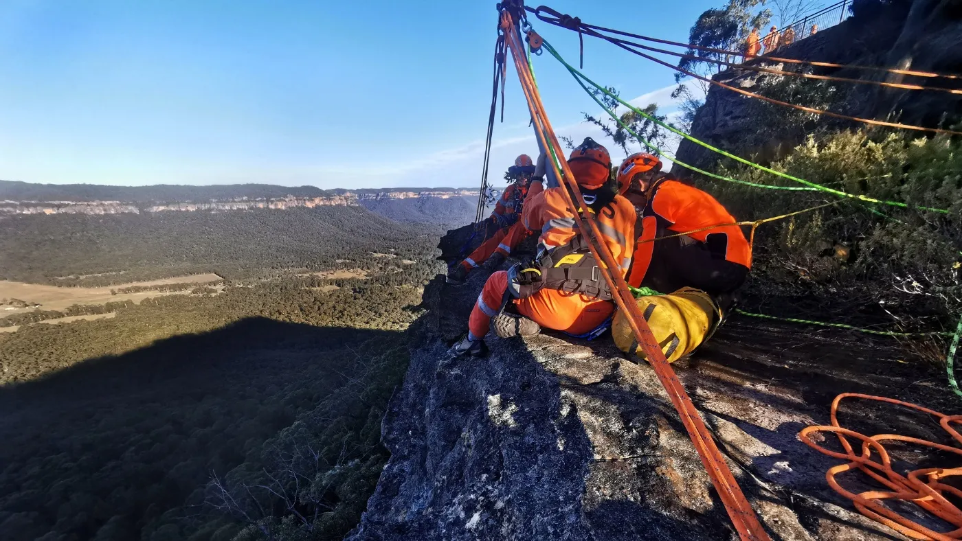 Vertical rescue operator