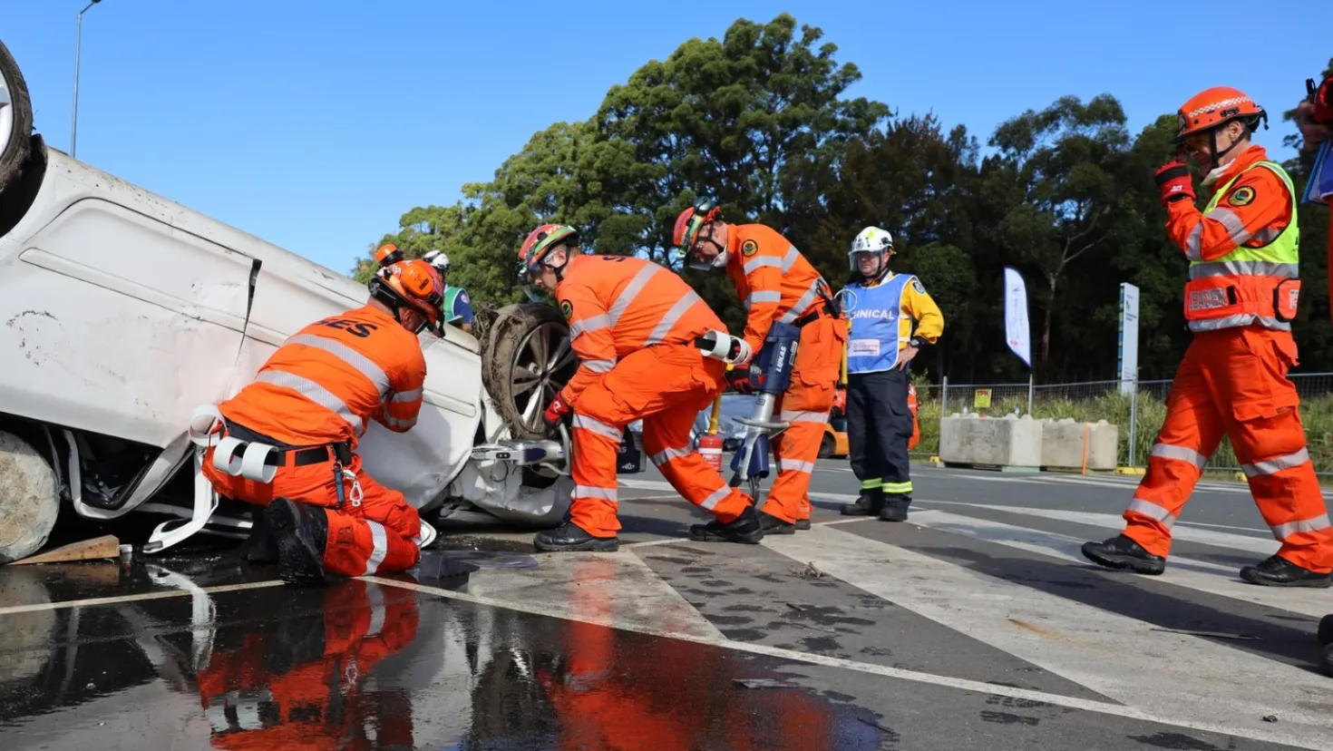 Road crash and rescue operator